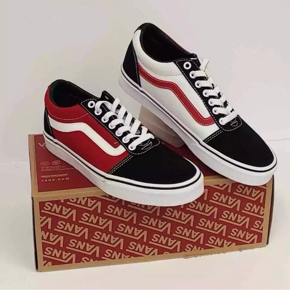 VANS  Men's Ward Yacht Color Block Red/White - Picture 1 of 6